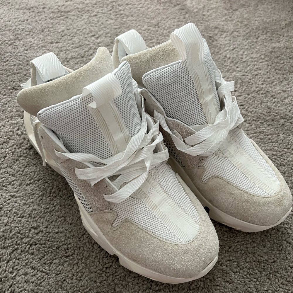 ben taverniti sneakers